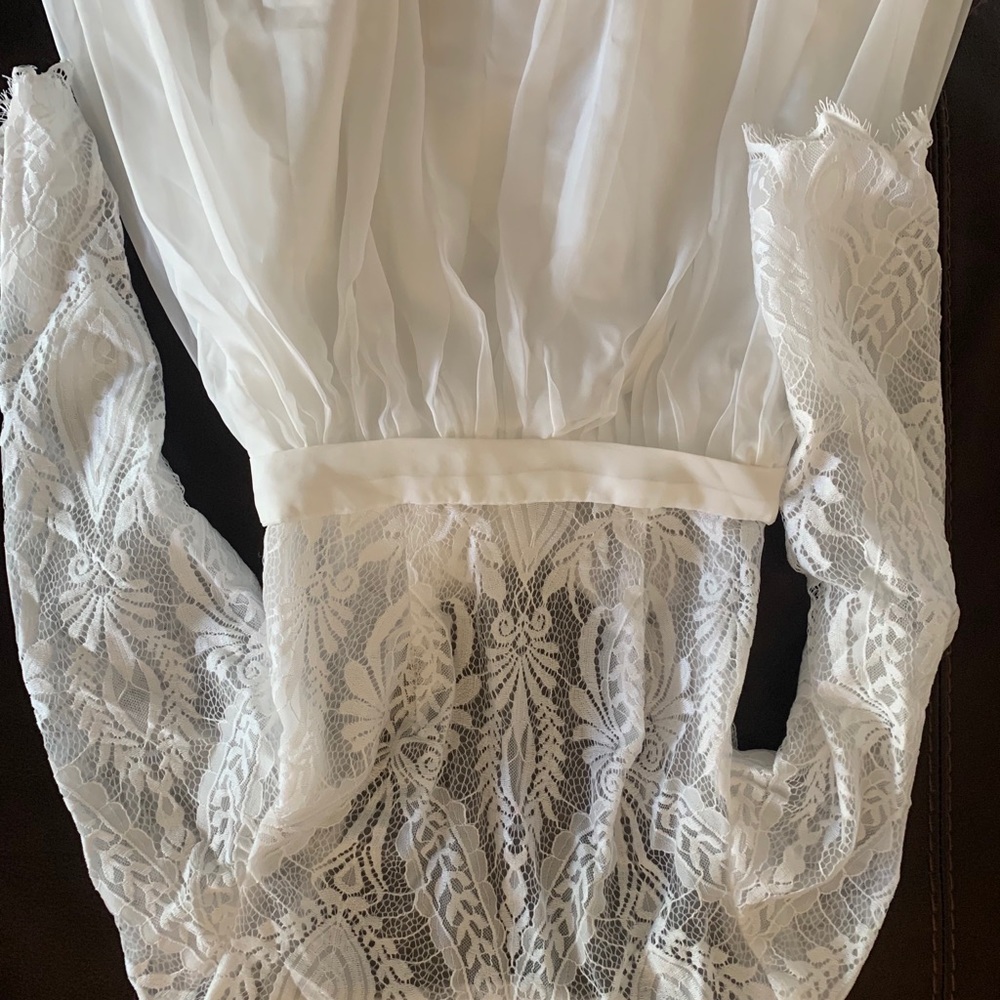 Long Sleeve Backless Lace Wedding Dress - Picture 7 of 16